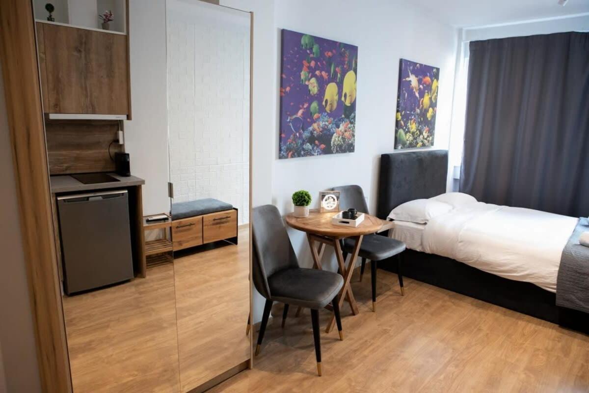 Cozy Modern Studio In Thessaloniki Διαμέρισμα Εξωτερικό φωτογραφία