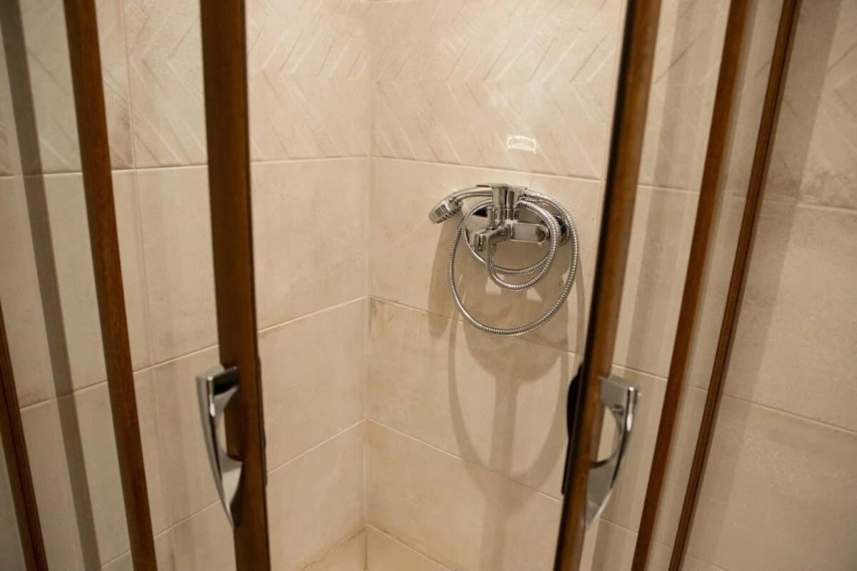 Cozy Modern Studio In Thessaloniki Διαμέρισμα Εξωτερικό φωτογραφία